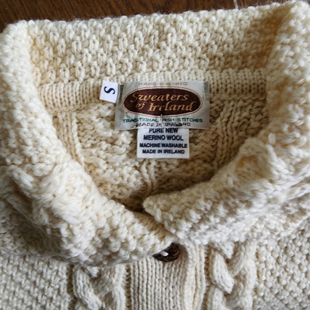 Vintage Irish Fisherman's Sweater Excellent Vintage Condition Button-Up Cardigan - Picture 9 of 16